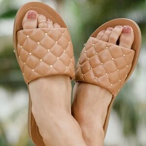 Pink Lily Marilyn Camel Quilted Stud Sandals NWT